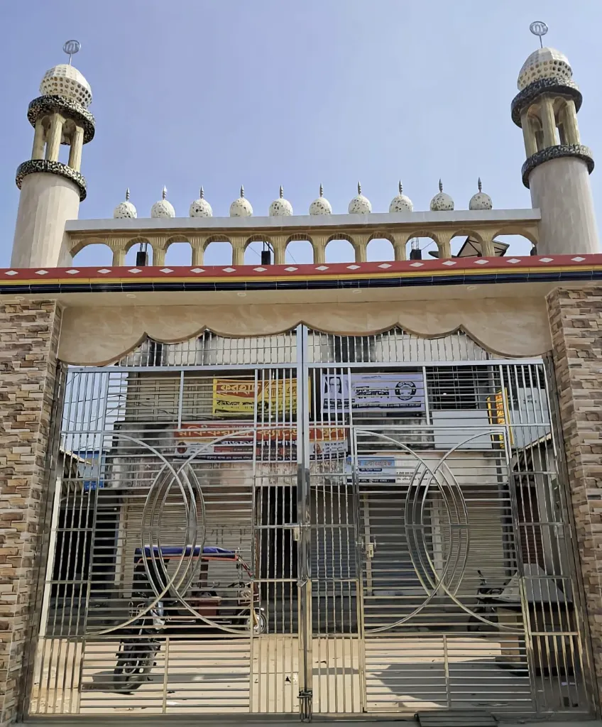 Mosque gate